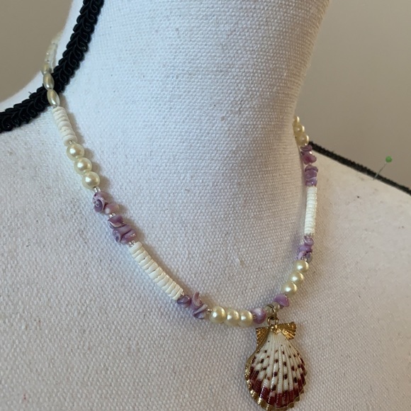 14:04 - Tropical Shells Shell Hawaiian Mermaid Necklace - Picture 5 of 8